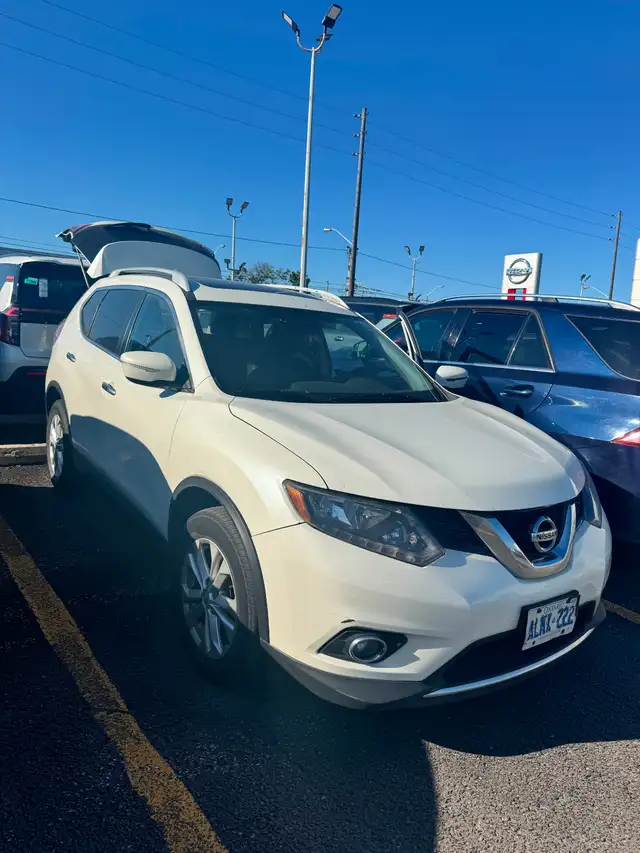 SALE ASAP: 2015 Nissan Rouge SV
