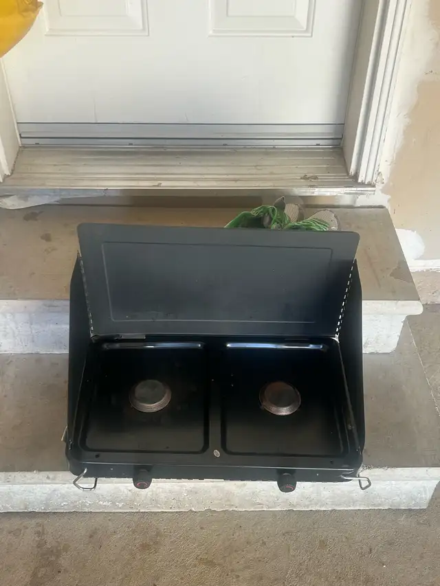 Small Two Burners Stove