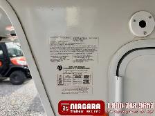 2014 KEYSTONE LAREDO 300RL Fifth Wheel - Photo 3