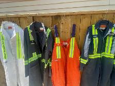 Work coveralls in excellent clean condition. Some never worn. - Photo 4