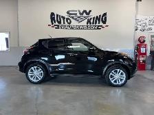 2015 Nissan Juke SL Tech / AWD / Low Mb. Kms / Heated Leather