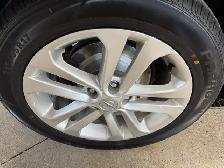 2015 Nissan Juke SL Tech / AWD / Low Mb. Kms / Heated Leather - Photo 23