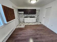 5 1/2 Apartment For Rent - Photo 8