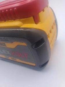 Dewalt Flexvolt ion battery - Photo 4