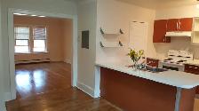 Walkerville @ Ontario & Lincoln- 2 bedroom apartment - Photo 2