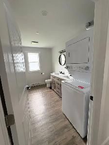 2 Bedroom Upper Unit Duplex - Utilities Included - Photo 4
