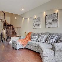 6 ½" Oak Engineered hardwood flooring, AB, only $3.89/sqf - Photo 3