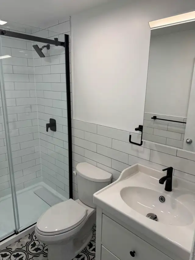 Studio 2 1/2 Laval style loft rénové