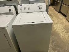 Laveuse seule traditionnelle blanche Inglis