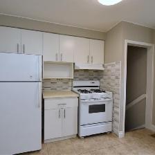 2 1BED, 1.5BATH Bungalow w/finished basement in Delta Area - Photo 6