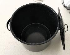 Brand New Enamel BucketBrand New Enamel Bucket   $25.00   Descri - Photo 5