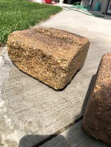 RETAINING WALL STONES - Photo 3
