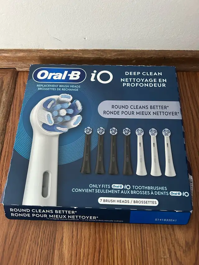 oral-B i0 replacement brush head