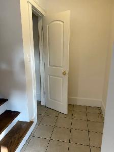 582 Charlotte apt 6 Available now - Photo 6