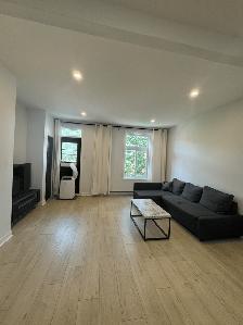 Magnifique 3 ½ au 3eme et dernier etage — Animaux acceptés! - Photo 2