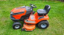 Husqvana Lawn Tractor 20hp 42' deck $1250 PH.902 565-7430