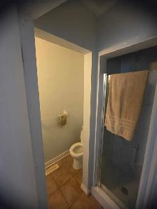Fully Furnished Room For Rent (Professional/Student) - Photo 7