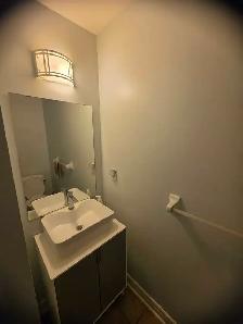 Fully Furnished Room For Rent (Professional/Student) - Photo 8