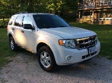 2012 Ford Escape - Photo 2