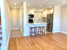 Lrge Exec 2-Storey 2 BR Condo @ Bloor St W & Royal York - Photo 5