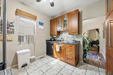 New Listing in East York! Detached 3 bedroom- ONLY $799,900! - Photo 4
