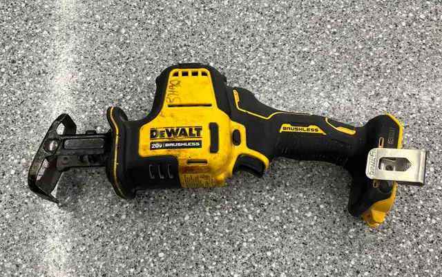 DeWalt DCS369 Compact Reciprocating Saw