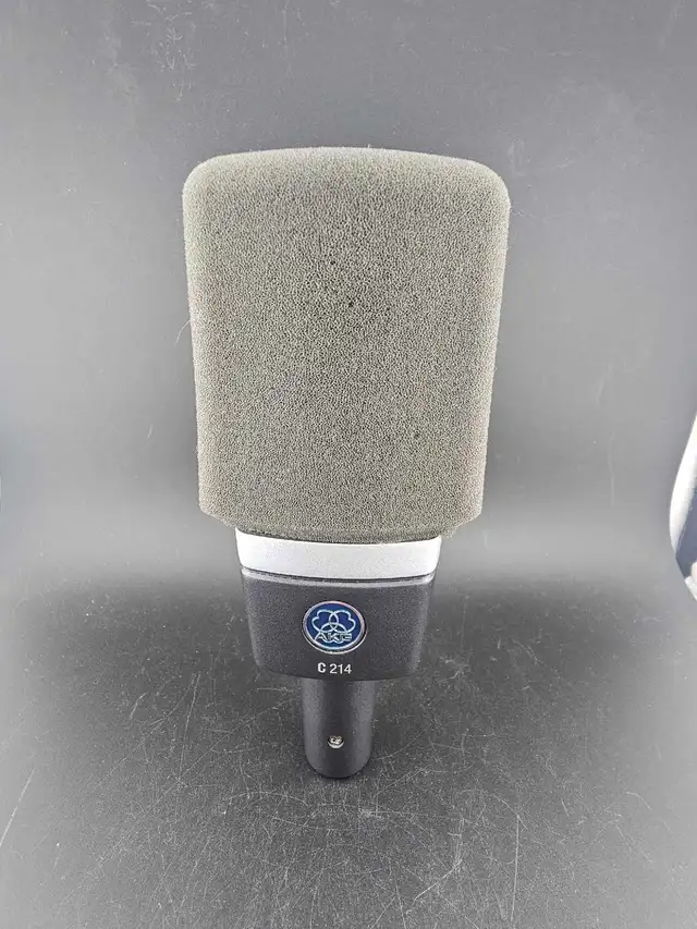 AKG C 214 XLR Condenser Microphone