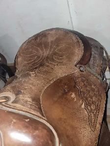 emore 280 series roping saddle! - Photo 4