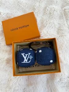 Louis Vuitton Bag Charm Brand New in Box - Photo 4