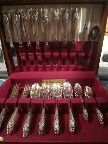 #12-49K   EVENING STAR silverware set for 8 - Photo 2
