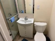 rooms for rent at York University village - Photo 3