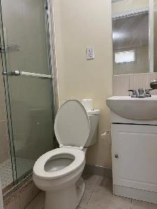 rooms for rent at York University village - Photo 5