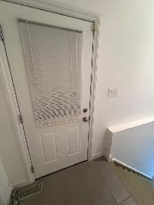 clean, comfortable living - Photo 8