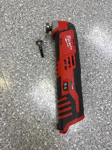 Milwaukee 2526-20 12V Oscillating Tool