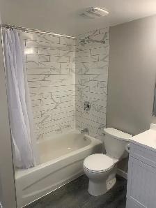 Bachelor unit for rent in triplex - Photo 4