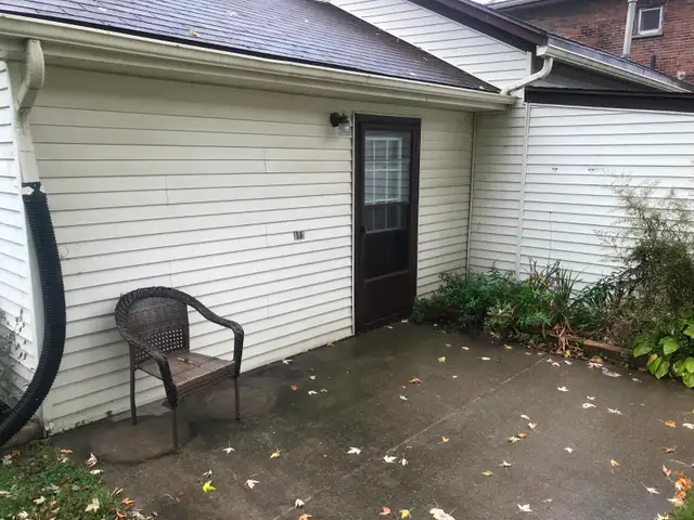 Charming All-Inclusive Studio Apt in Port Colborne- $1200/month