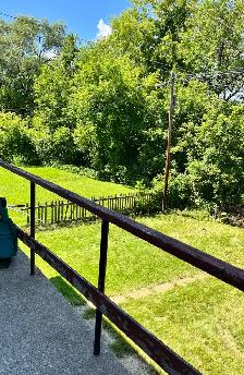 2 Bedrooms -Upper Unit Apartment for Rent! - Photo 8