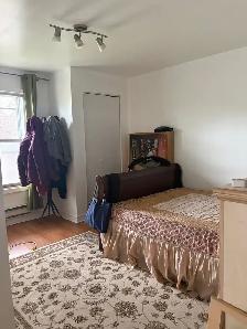 2 Beds 1 Bath - Apartment - Photo 3