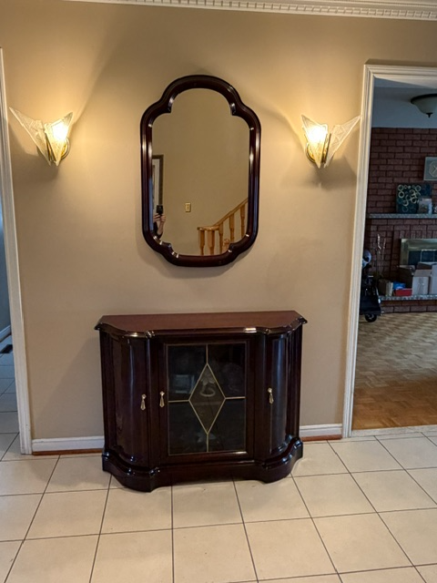 Elegant Entryway Display Cabinet with Matching Mirror