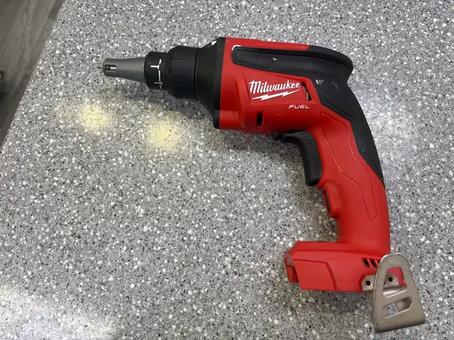 Milwaukee 2866-20 18V Fuel Brushless Drywall Gun Tool Only