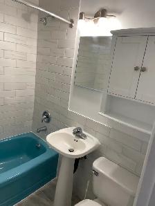 1 Bedroom Apartment on main floor in West End - Photo 9