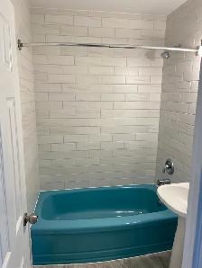1 Bedroom Apartment on main floor in West End - Photo 10