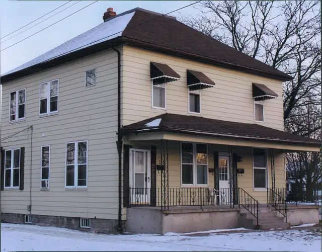 1 bedroom unit within 4-plex in large home- 210 Ontario