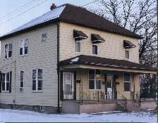 1 bedroom unit within 4-plex in large home- 210 Ontario