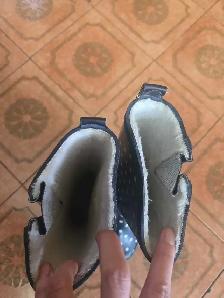 toddler rain boots $5 each pair - Photo 2