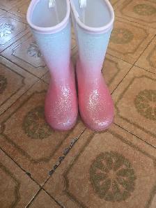 toddler rain boots $5 each pair - Photo 4