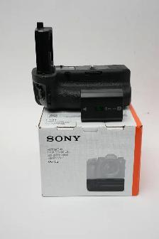 Sony Vertical Battery Grip VG-C5 for A9iii or A5ii like New/box