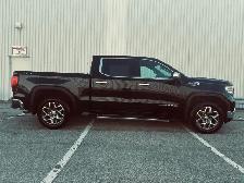 2023 GMC Sierra 1500 Crew Cab SLT Triple Black Loaded - More GM - Photo 11