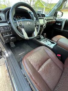 TOYOTA 4RUNNER LIMITED - MINT & LOW KMS - Photo 17