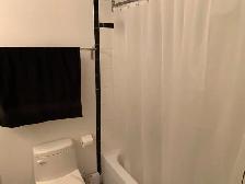 3 1/2 style loft avec 1 stationnement garage a louer - Photo 2